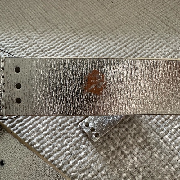 🤎Clearance Free People Rowan Metallic Gold Belt Adjustable Prong Closure
Sz M/L. - Picture 11 of 11